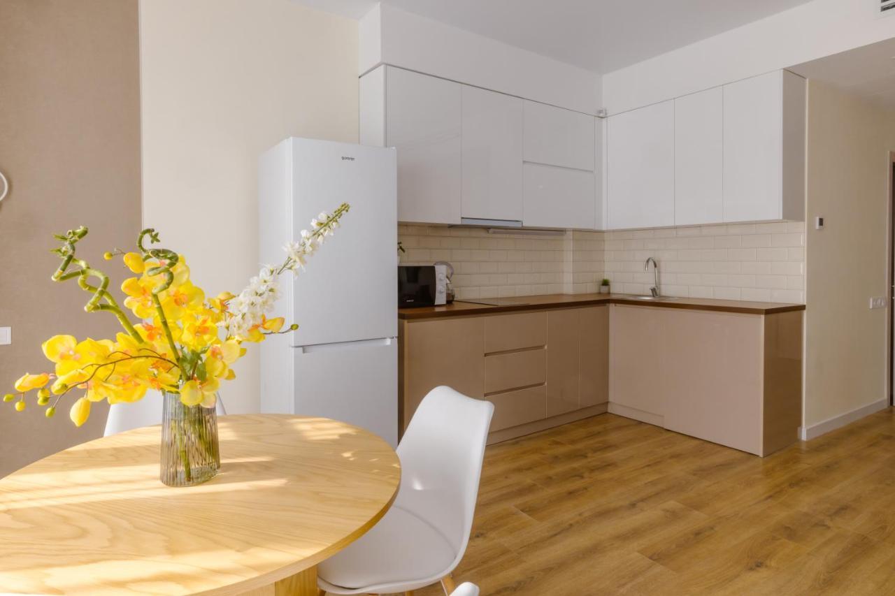Four Season Apartment Batumi Esterno foto