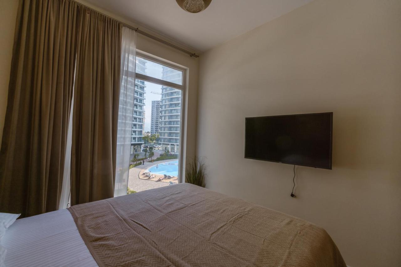 Four Season Apartment Batumi Esterno foto